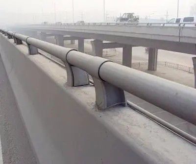 寶山防撞護(hù)欄